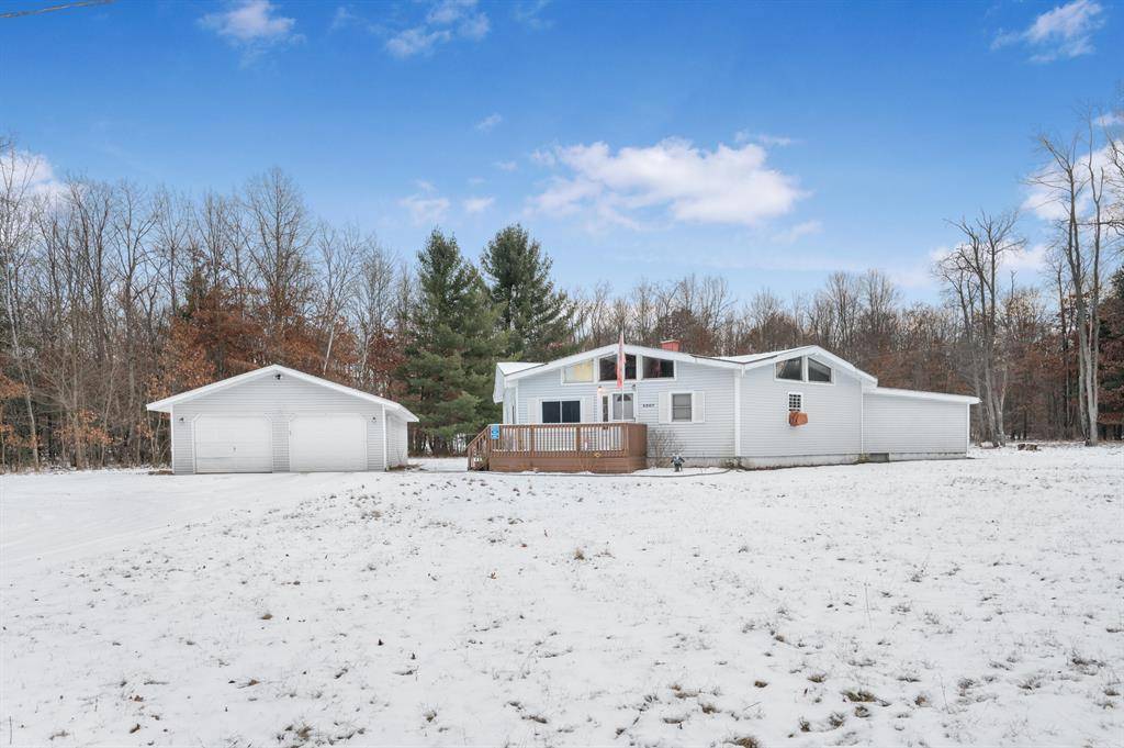 4207 Blue Vista Drive, Hersey Twp, MI 49631
