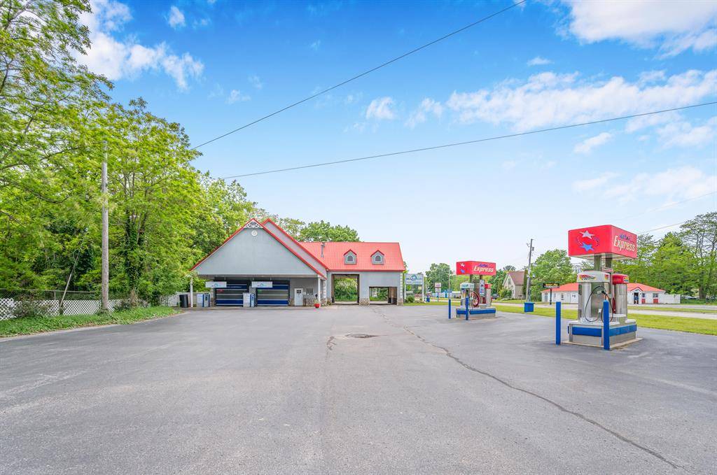235 W Parkdale Avenue, Manistee Twp, MI 49660