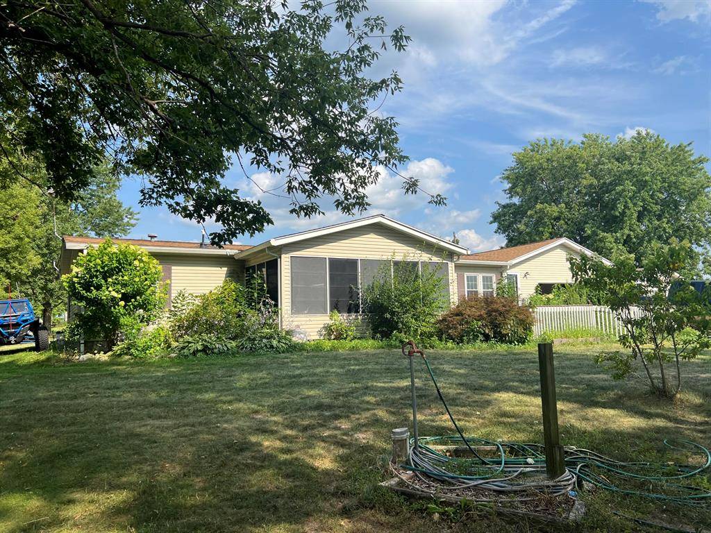 7035 S Lake road, Eureka Twp, MI 48838