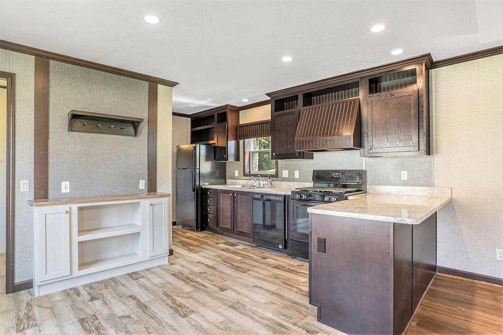 Plainfield Twp, MI 49341,6922 Knotty Pine Street NE