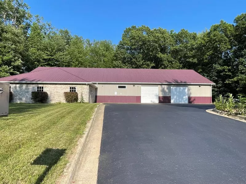 512 Industrial Park Drive, Greenville, MI 48838