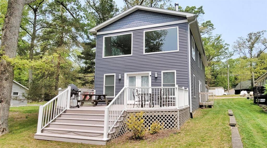 908 W Oak Street, Lilley Twp, MI 49309
