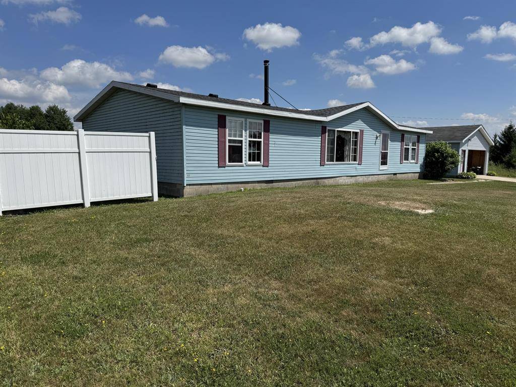 3828 90th Avenue, Evart Twp, MI 49631