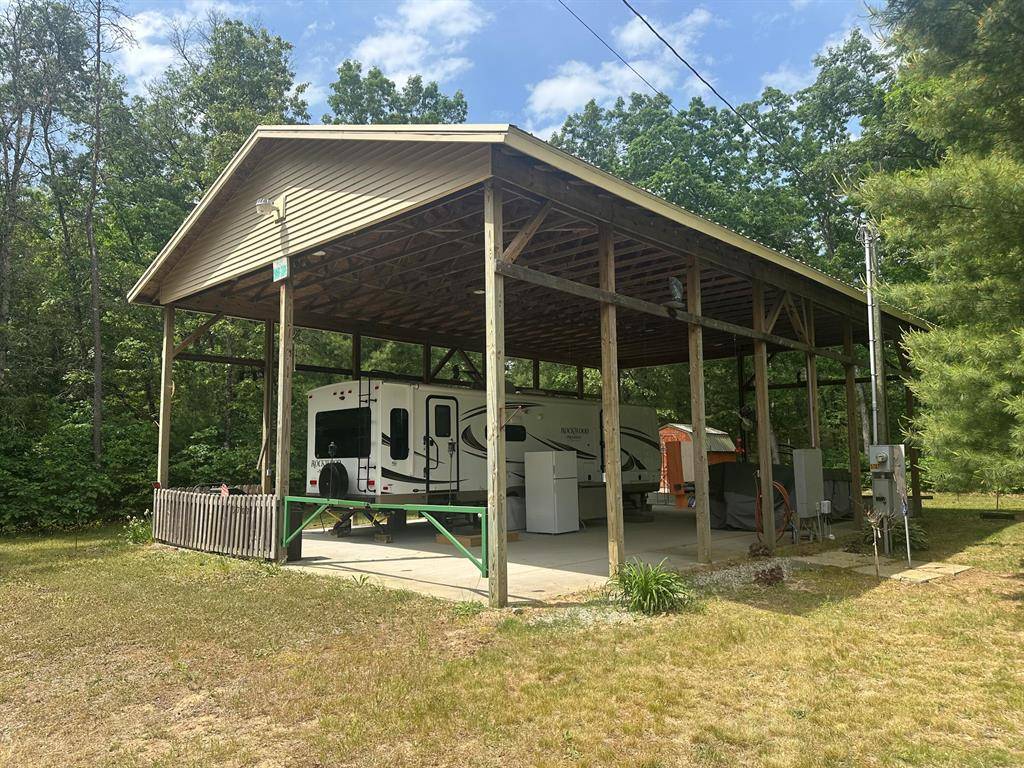 5707 S Guthrie Boulevard, Webber Twp, MI 49304