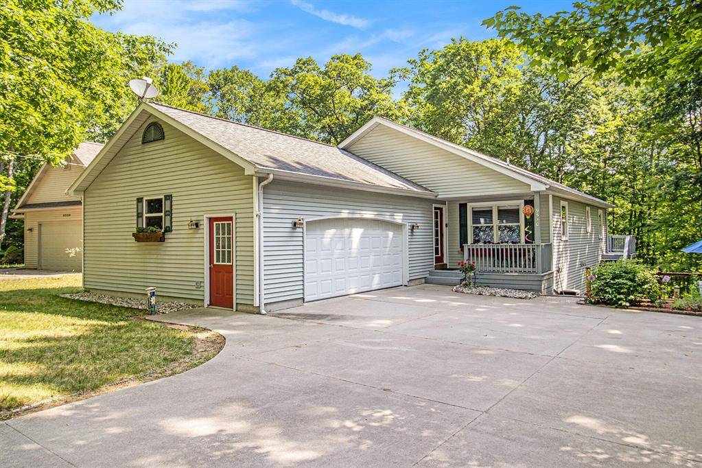 9510 Pere Marquette Drive, Morton Twp, MI 49346