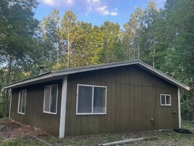 15711 m-115, Middle Branch Twp, MI 49665