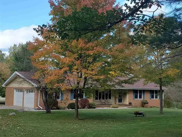 6394 Slosser Road, Hale, MI 48739