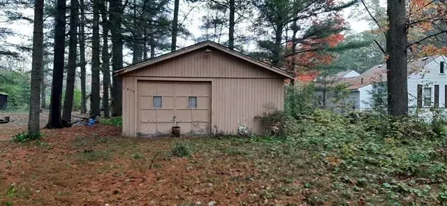 1977 Wood Road, Oscoda, MI 48750