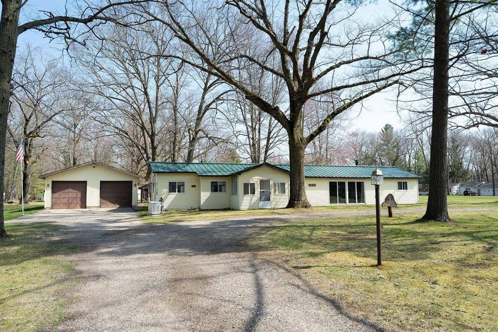 3222 E Houghton Lake Drive, Markey Twp, MI 48629