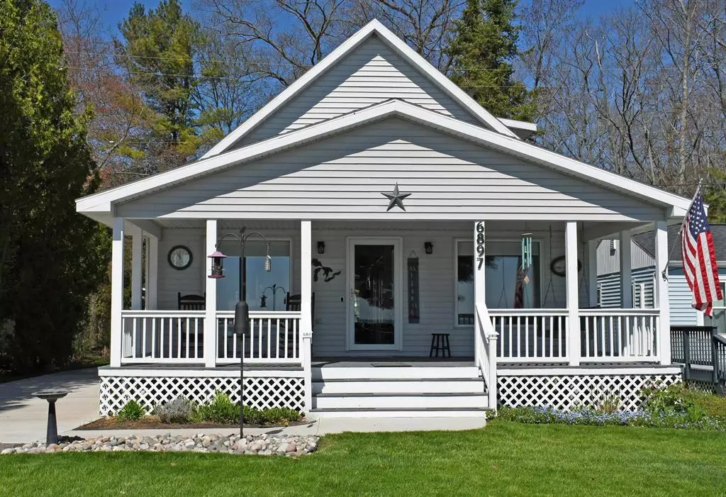 Oscoda Twp, MI 48750,6897 N US-23