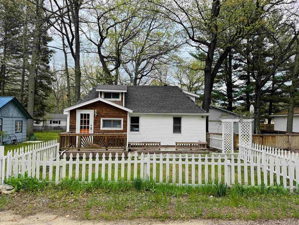 605 Cedar Avenue, Denton Twp, MI 48651