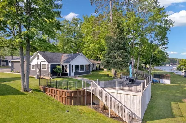 4823 Lakeside Boulevard,  Plainfield Twp,  MI 48739
