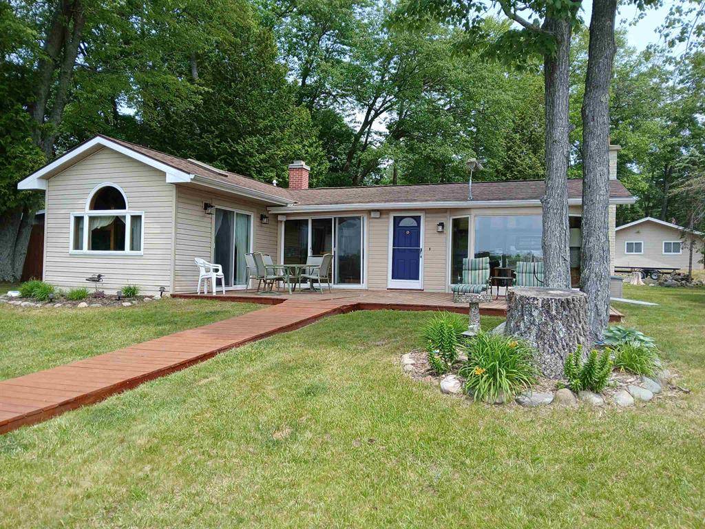2272 Indian Lake, Plainfield Twp, MI 48748