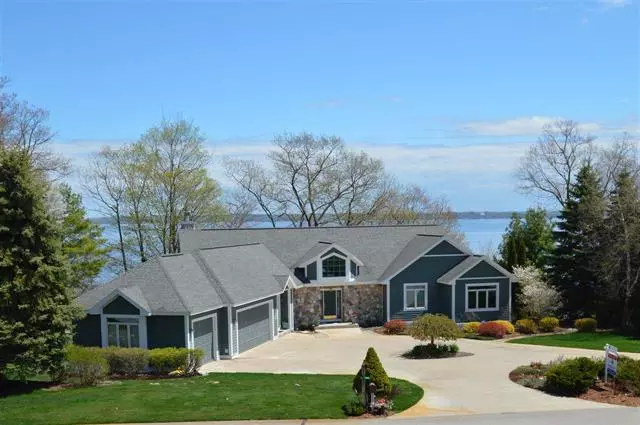 Traverse City, MI 49684,9283 S Majestic Ridge Drive