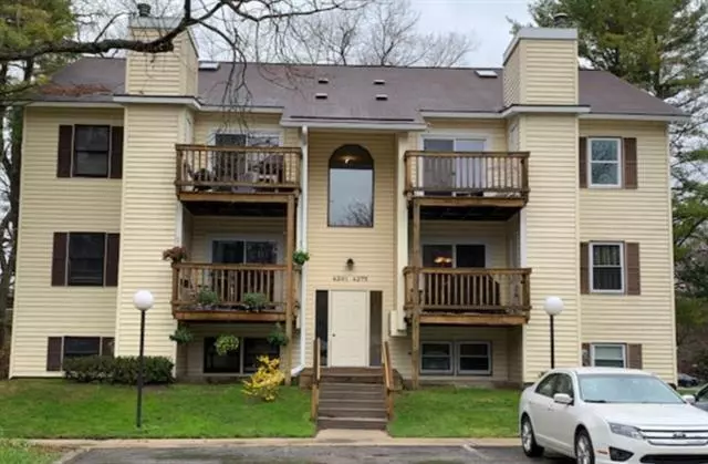 4265 Mitchell Creek Drive 27 BLDG D3, East Bay Twp, MI 49686