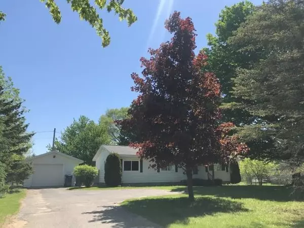 823 S East Silver Lake Road, Traverse City, MI 49685