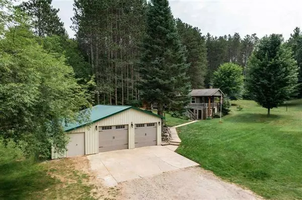 5240 Cedar Valley Road, Traverse City, MI 49684