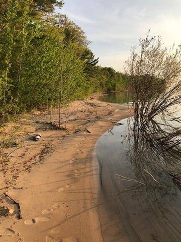 13921-F Bluff Road, Peninsula Twp, MI 49686