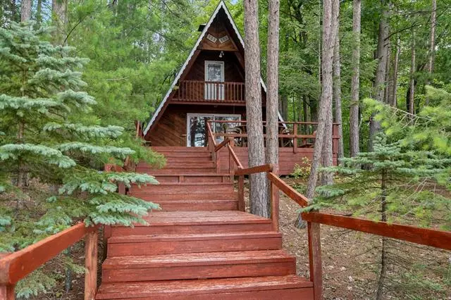 1758 E Devereaux Lake Road, Aloha Twp, MI 49749