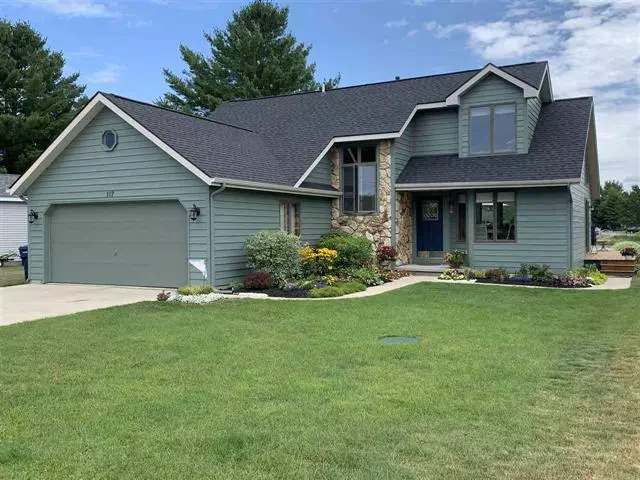 117 S Mark Trail, Lake City, MI 49651