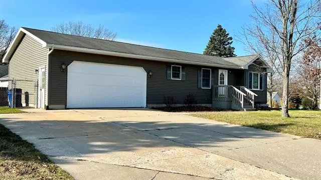 1867 S Lake Mitchell Drive, Cadillac, MI 49601