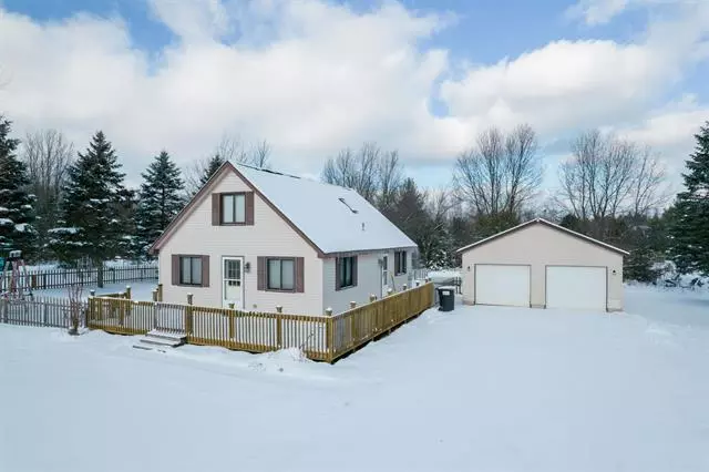 79 E Dusty Lane, Maple City, MI 49964