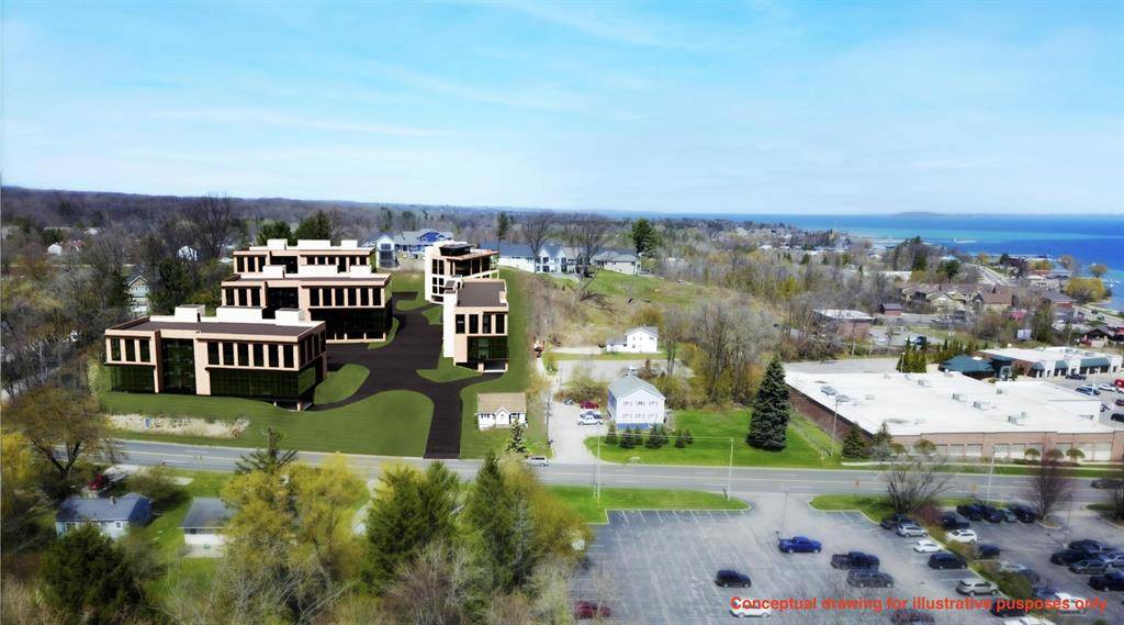 10775 East Traverse Highway, Elmwood Twp, MI 49684