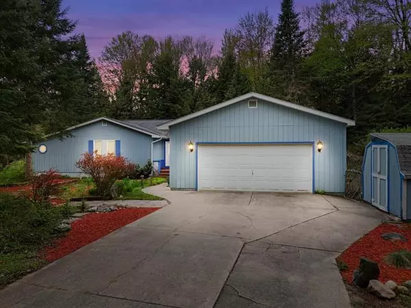 2292 Whitetail Drive,  Cherry Grove Twp,  MI 49601