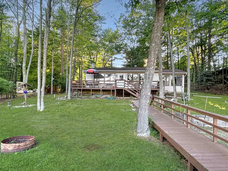 4102 North Spider Lake Road, Traverse City, MI 49696