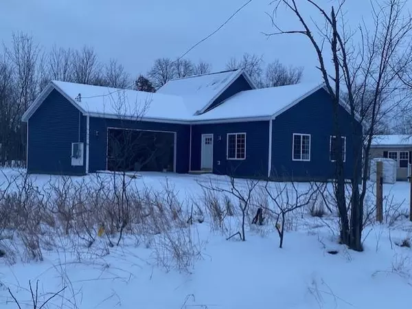583 Gitchegumee Drive,  Hanover Twp,  MI 49620