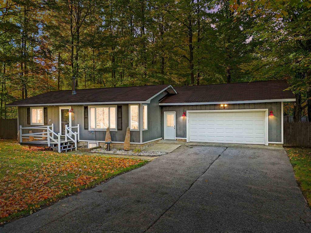 529 Ottawa Trail,  Hanover Twp,  MI 49620