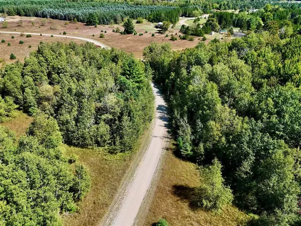 Kalkaska Twp, MI 49646,792 Grouse Drive SW Lot: 18