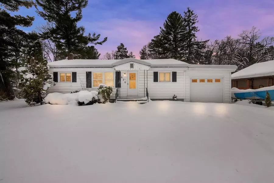 870 Pine Grove Avenue, Traverse City, MI 49686