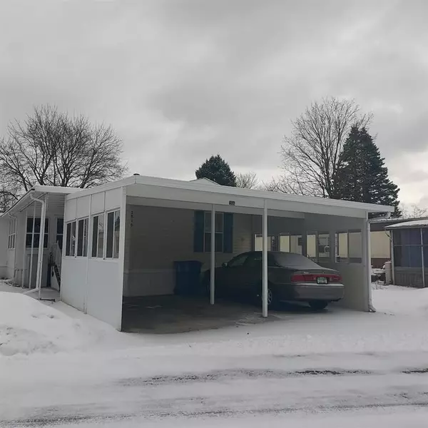 2816 N Michael Place, Traverse City, MI 49686