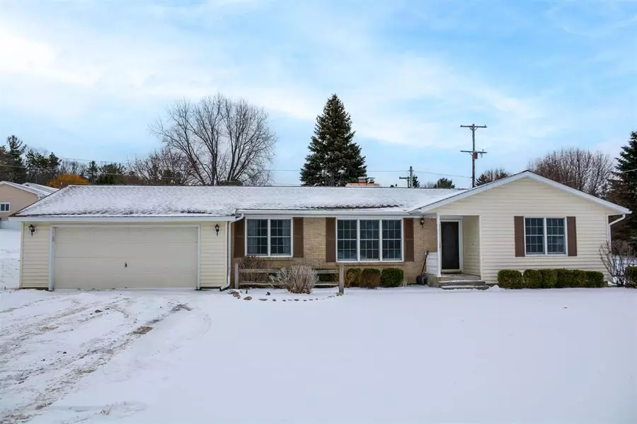 6114 Center Road, Traverse City, MI 49686