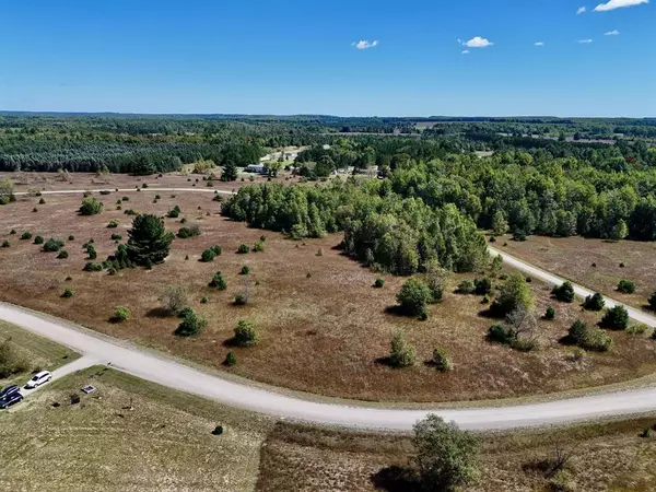 Kalkaska Twp, MI 49646,852 Grouse Drive SW Lot: 34