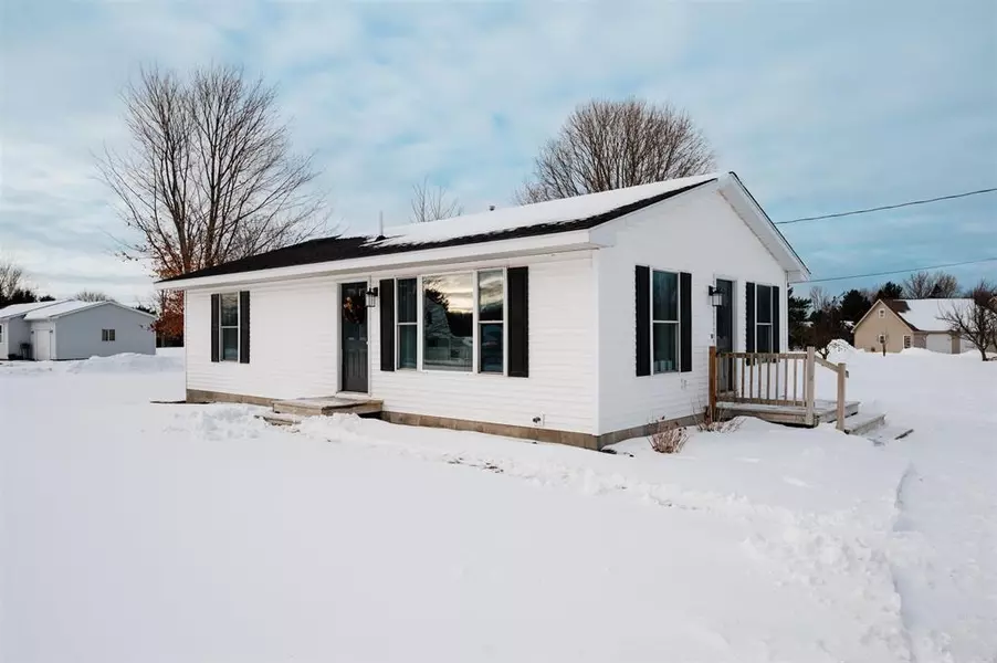 9557 Old M-72, White Water Twp, MI 49690