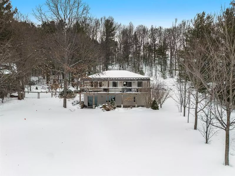 15712 Smokey Hollow Road, Traverse City, MI 49686