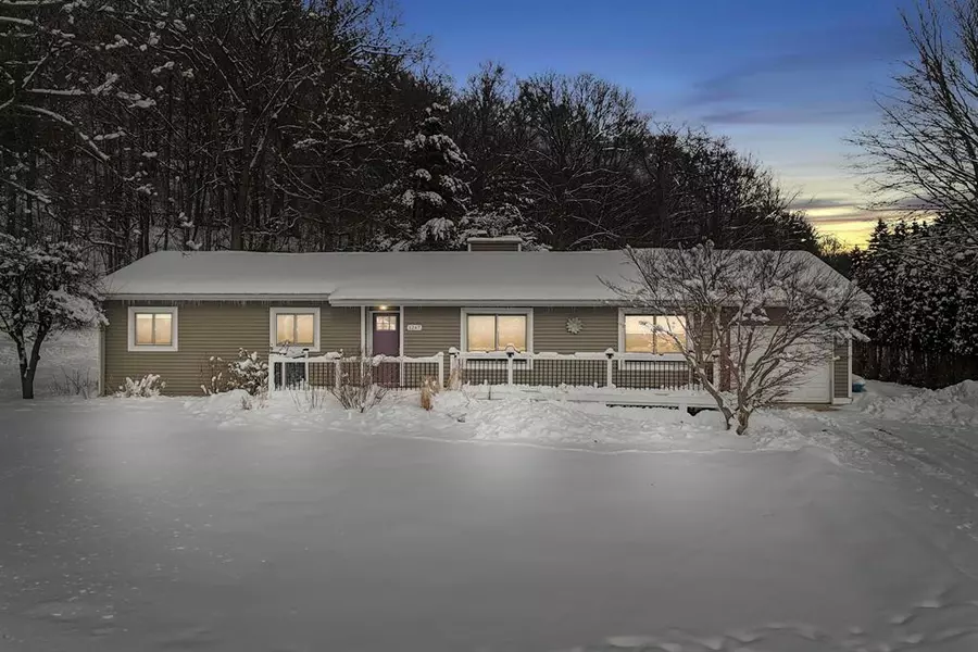 1247 Londolyn Terrace, Traverse City, MI 49686