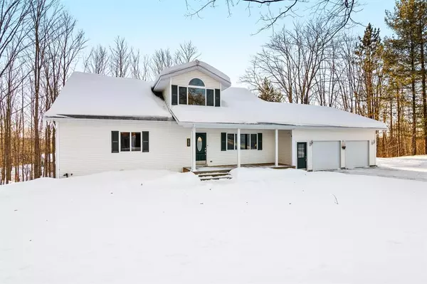 2940 Brown Fire Lane, Williamsburg, MI 49690