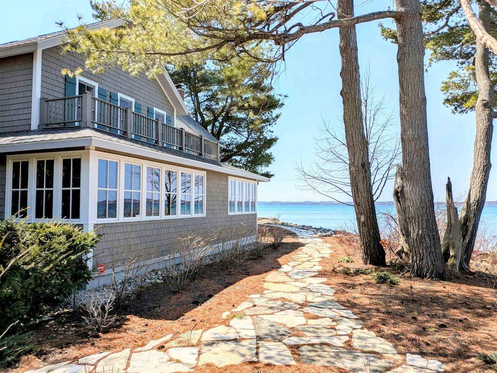 Elk Rapids Twp, MI 49629,106 Oak