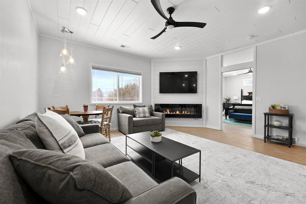 917 Third Street 12, Traverse City, MI 49684