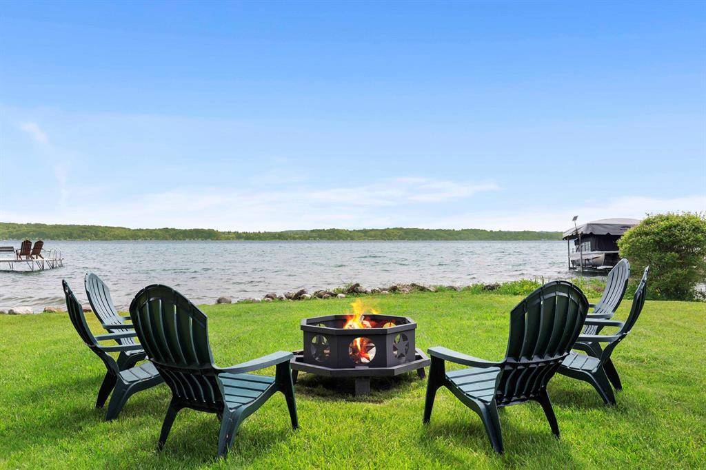 Benzonia Twp, MI 49617,6863 Crystal Drive