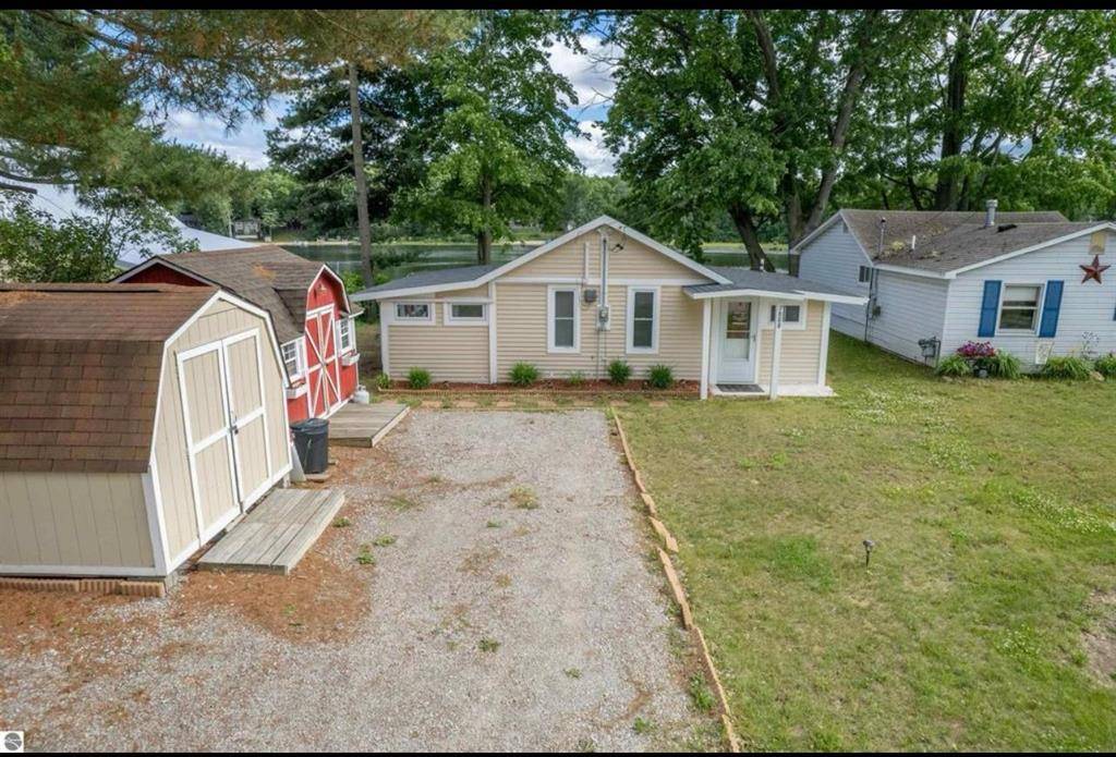 Garfield Twp, MI 48632,7880 W Perch Lake Drive