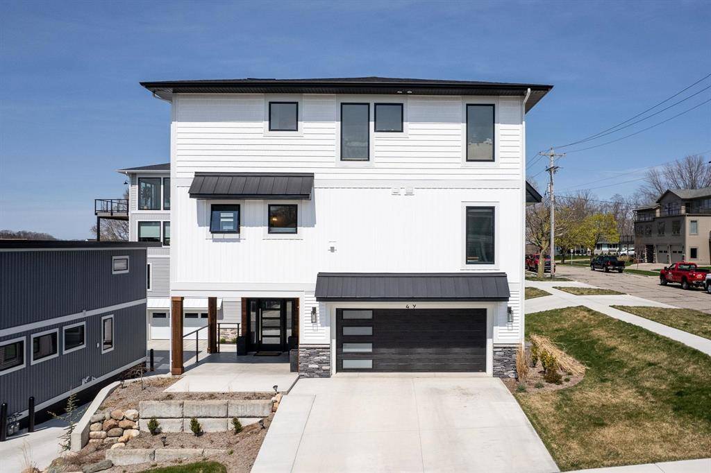 Grand Haven Twp, MI 49517,49 Howard Avenue 1