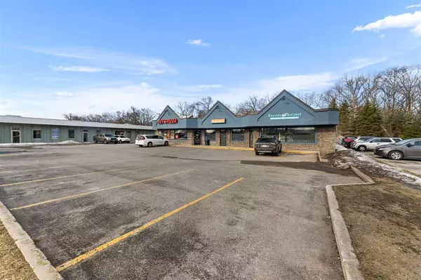 Traverse City, MI 49686,1126-1130 S Garfield
