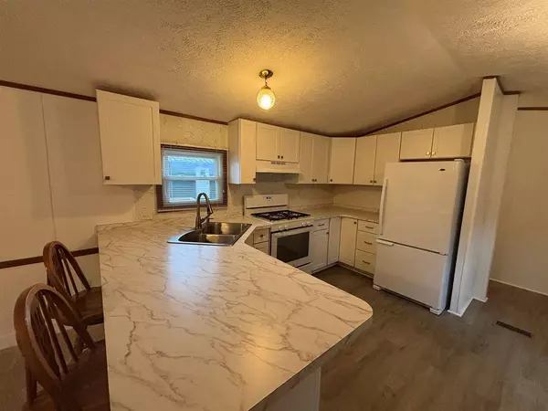 Garfield Twp, MI 49686,840 Glenview Lane