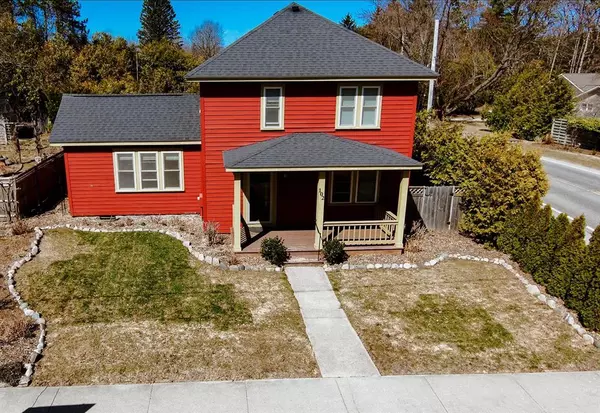 Leelanau Twp, MI 49670,102 W Sixth Street