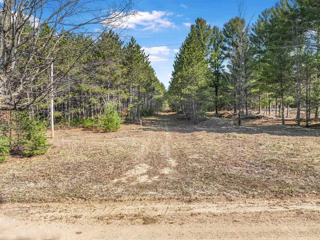 Clearwater Twp, MI 49676,7020 NW Round Lake Road