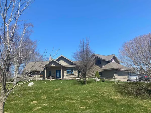 3984 Deer Ridge Trail,  Lake Twp,  MI 49617